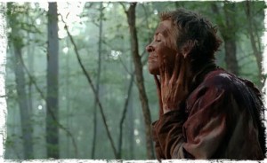 Carol Melissa McBride Poncho No Sanctuary The Walking Dead