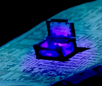 Glass black diamond box