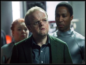 David Pilchers watches Pam Wayward Pines Cycle