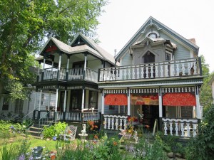 Lily Dale practices houses on park