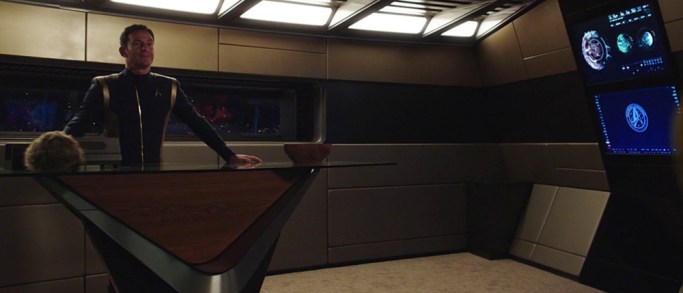 Captain Lorca tribble Star Trek Discovery Context is for Kings